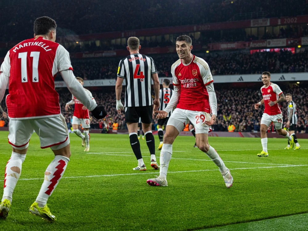 包含今晨体能课后；巴黎圣日耳曼调整名单备战NBA季后赛；更衣室稳定；控场能力受关注的词条