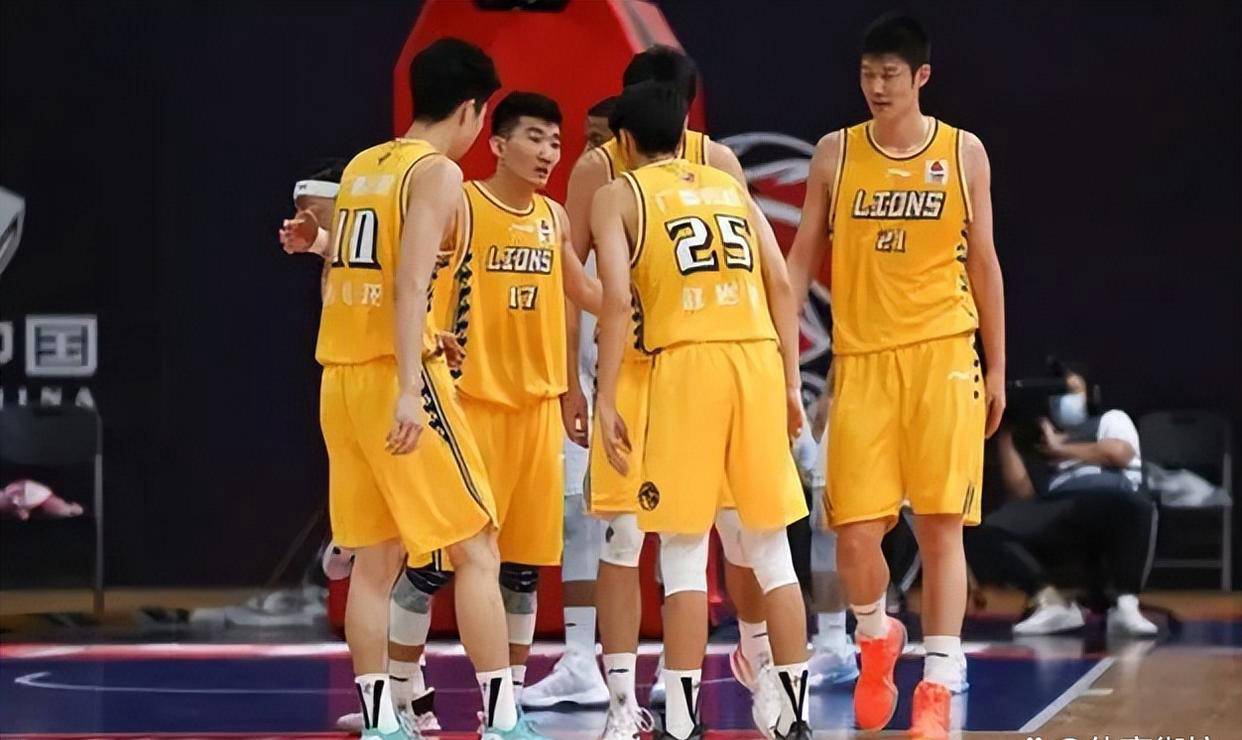 山东男篮今晨战术微调；志在全明星赛名次提升；底气十足；球队文化再被提及的简单介绍